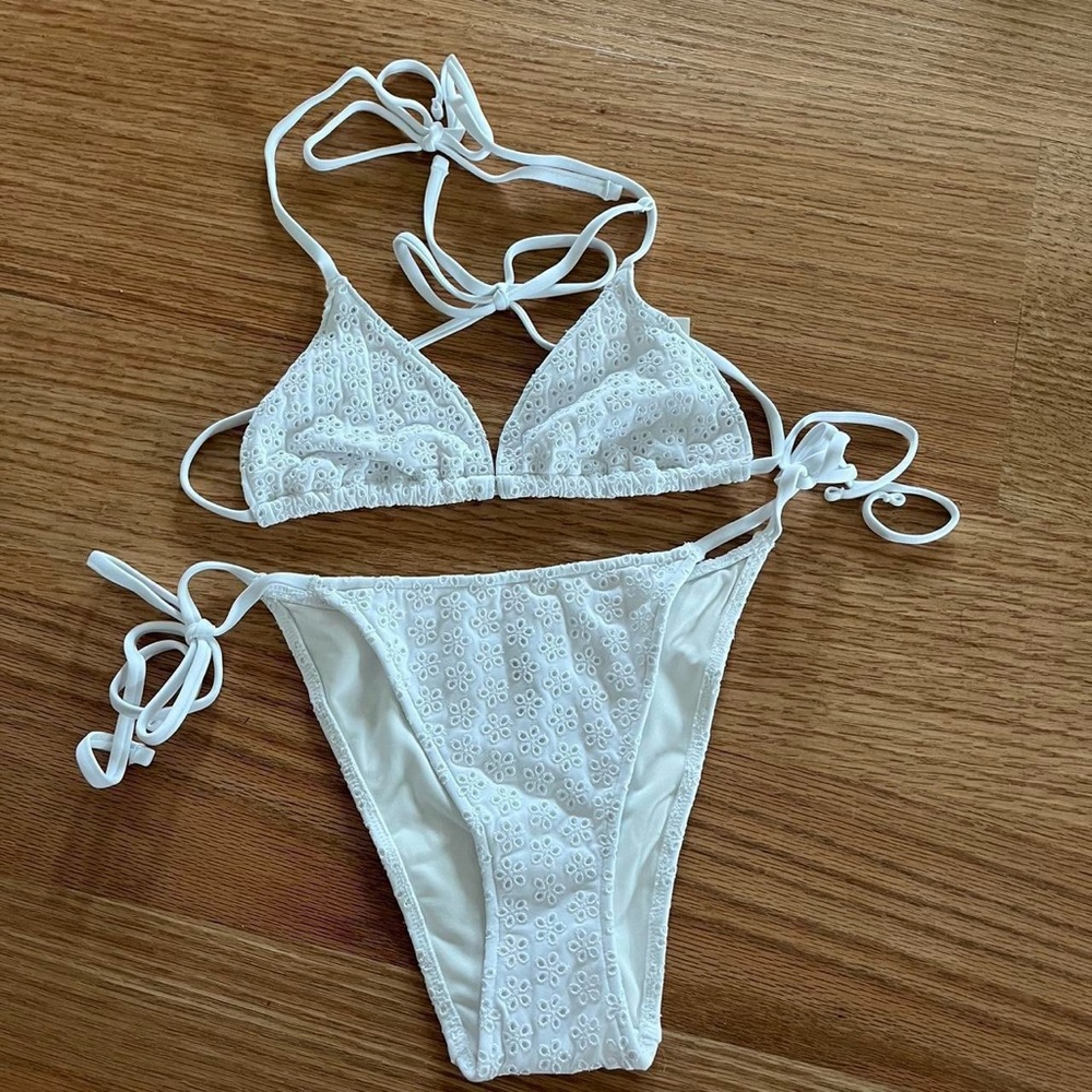 Frankie’s bikinis set